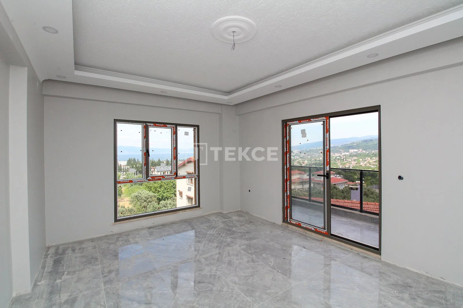 4-Bedroom Apartment with Sea View in Altınova, Alanya, photo 4