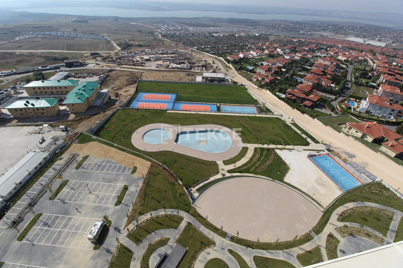 1-Bedroom Apartment with Shared Pool in Buyukcekmece, Istanbul, photo 5