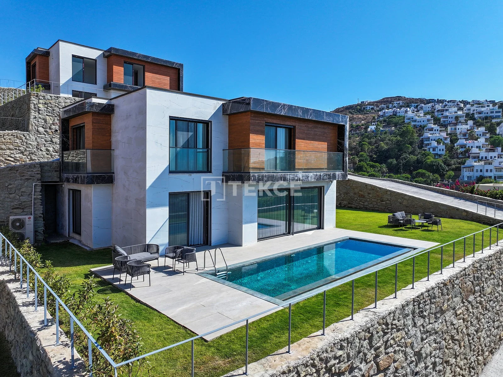 4-Bedroom Villa with Sea View in Yalikavak, photo 4