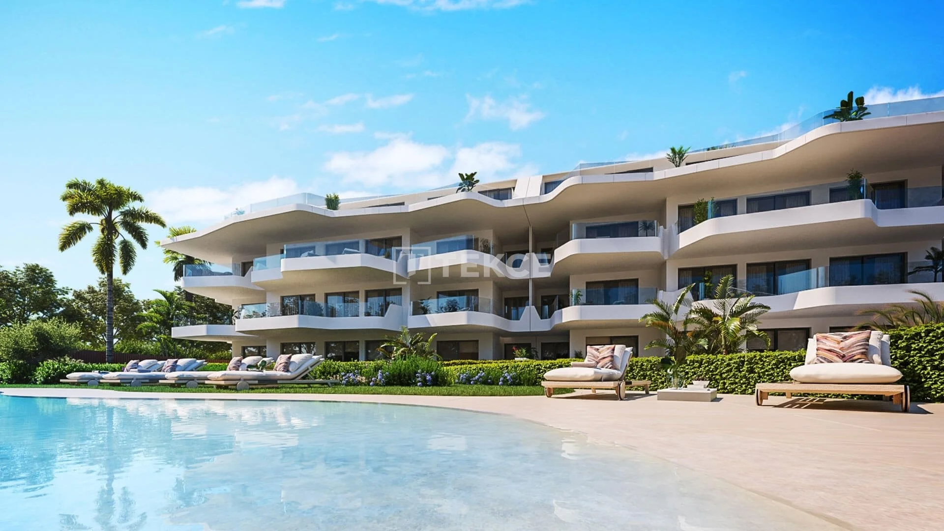 2-Bedroom Apartment with Sea View in Fuengirola, Malaga