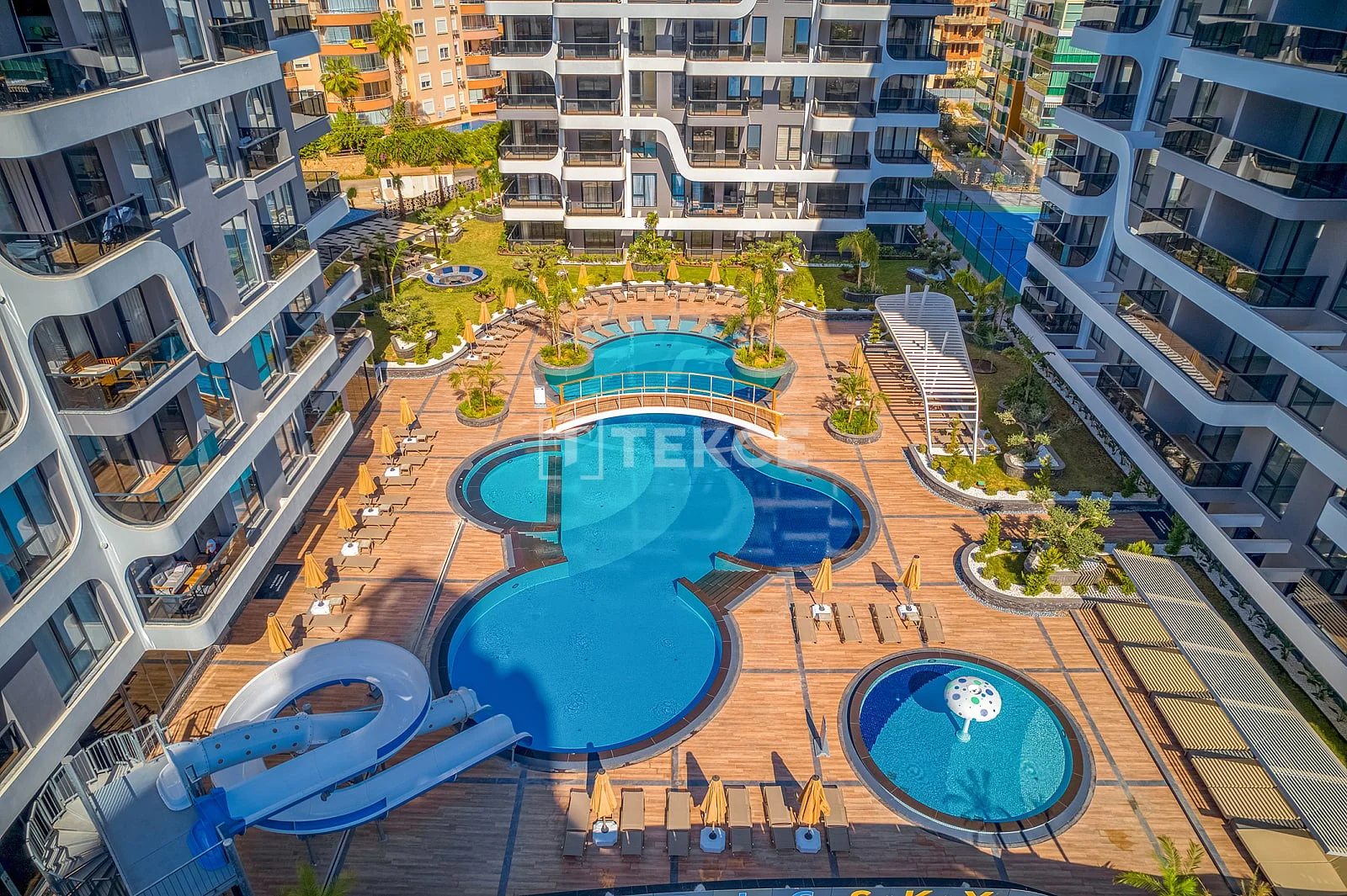 2-Bedroom Penthouse and Apartment with Sea View in Tosmur, Alanya, photo 3