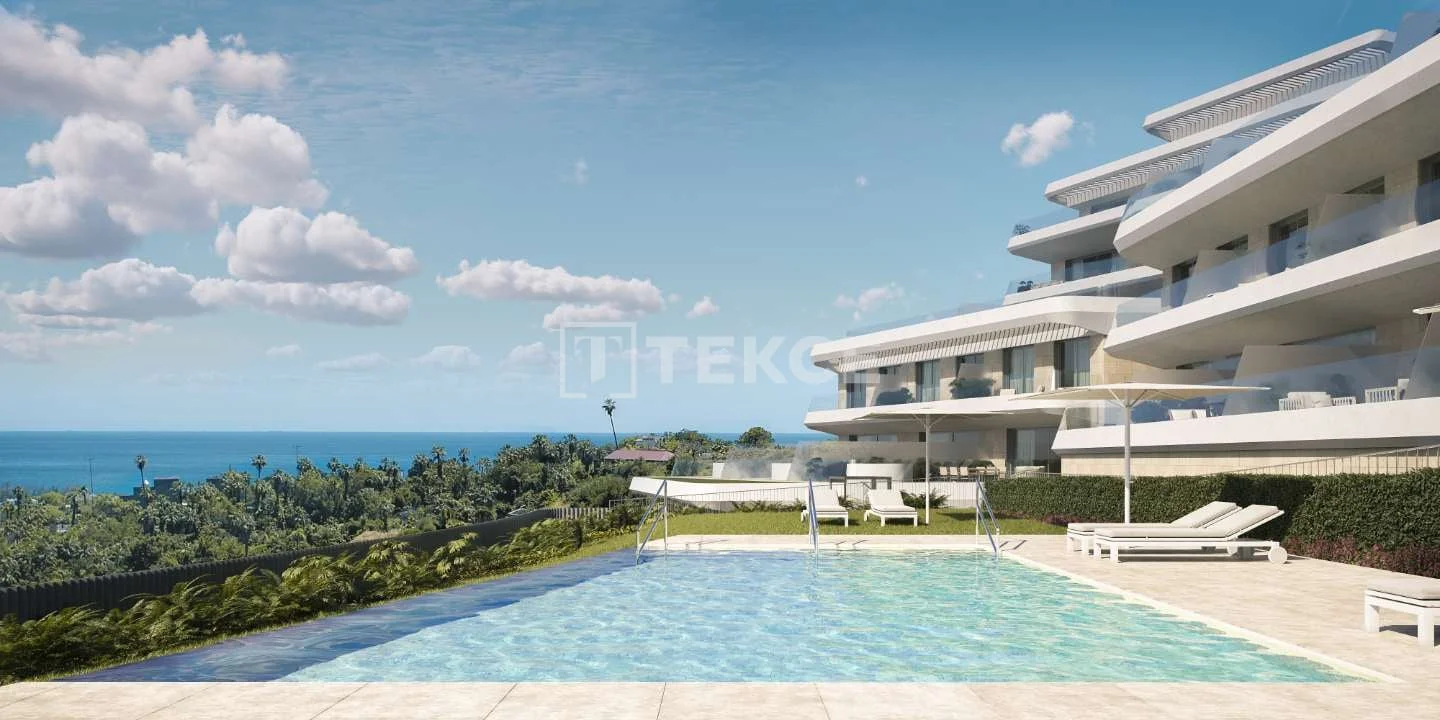 2-Bedroom Penthouse with Sea View in Estepona