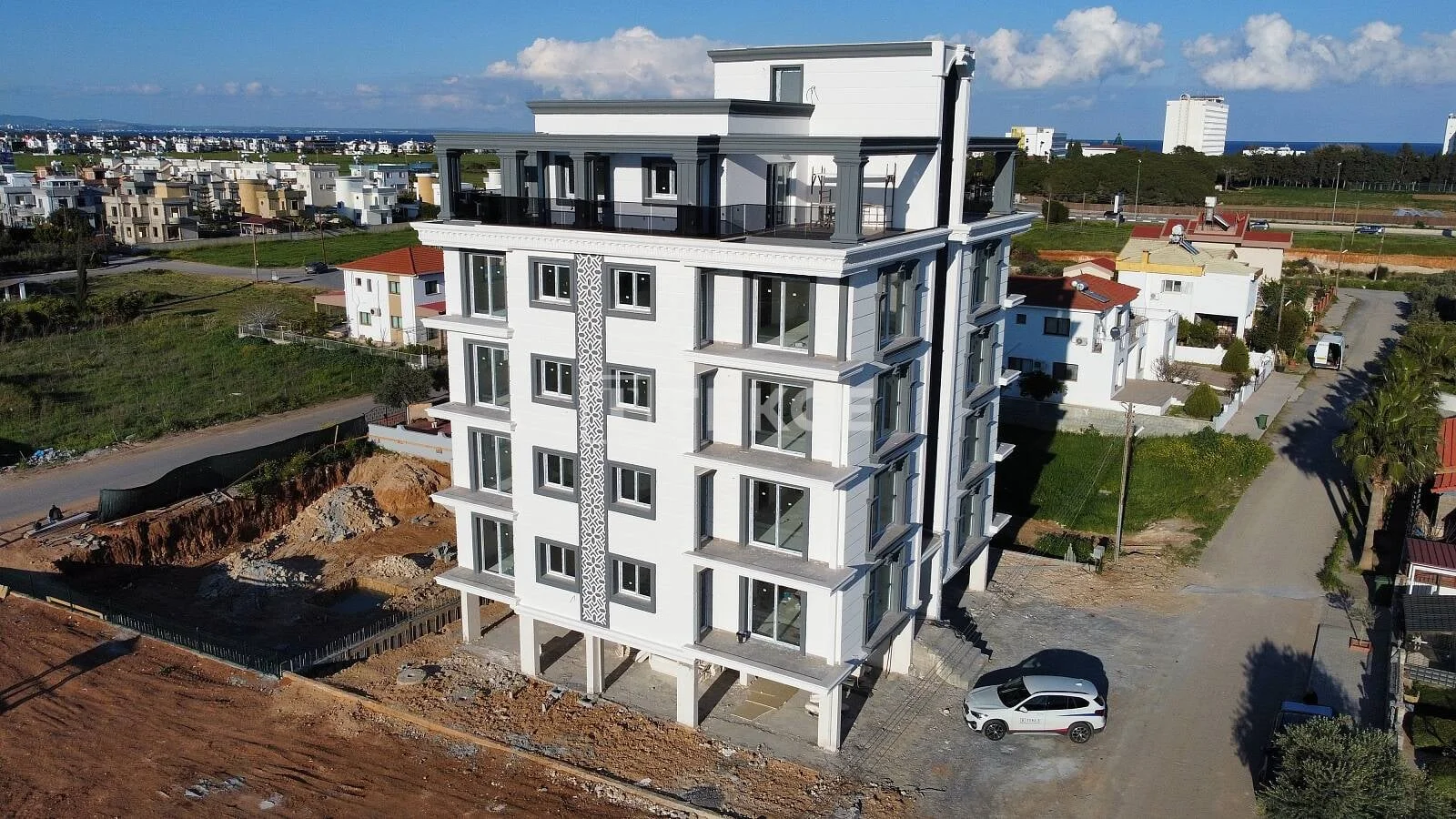 1-Bedroom Penthouse with Sea View in Gazimagusa, photo 5