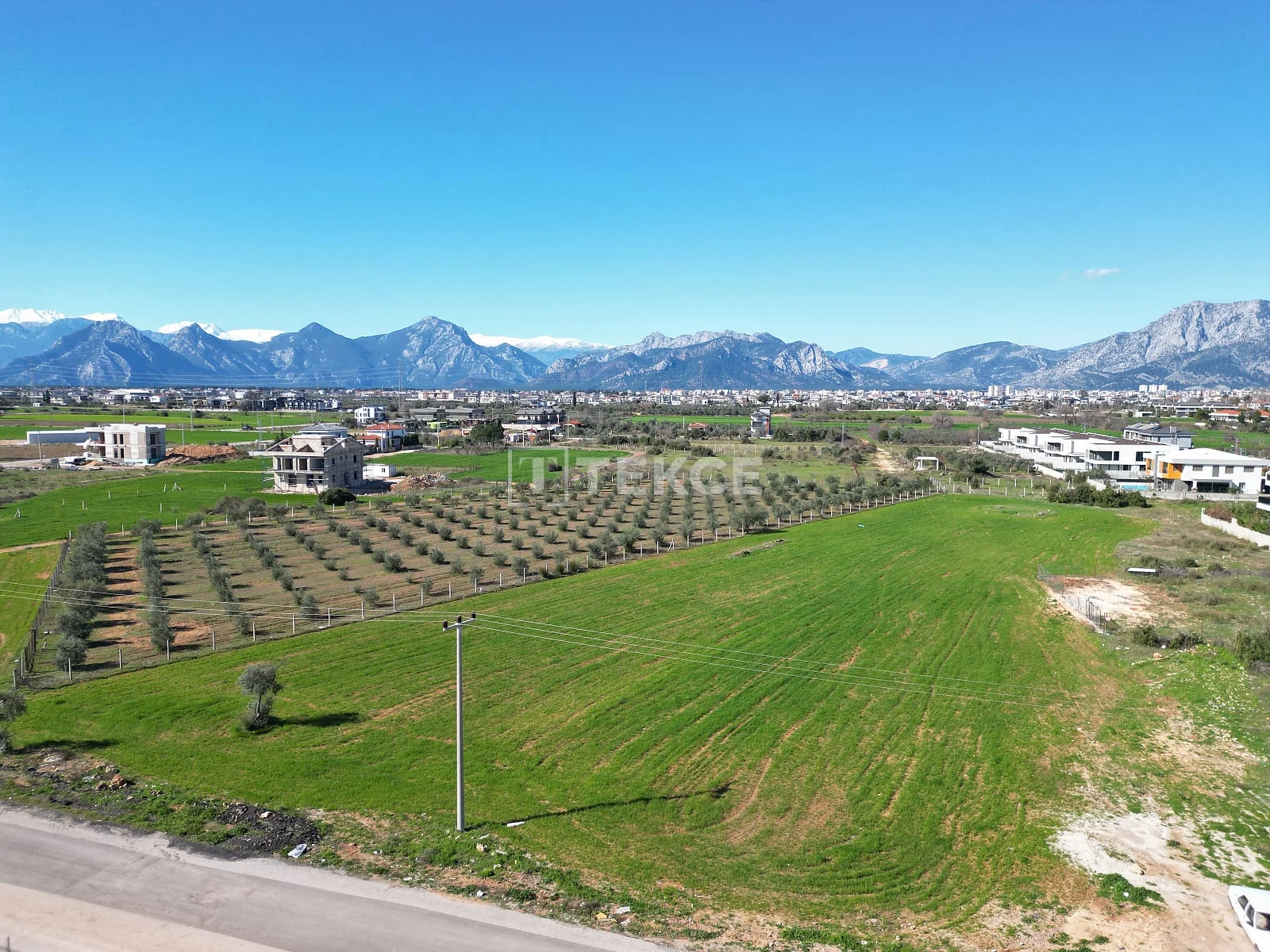 Commercial Land Plot 2,885 m² in Dosemealti, Antalya