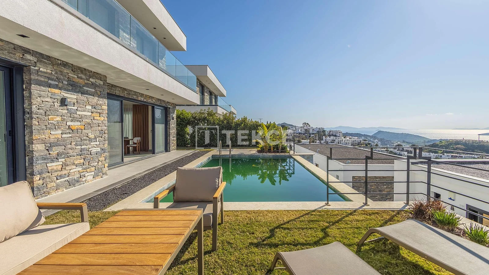 4-Bedroom (5-Room) Villa with Private Pool and Sea View in Bodrum, photo 4