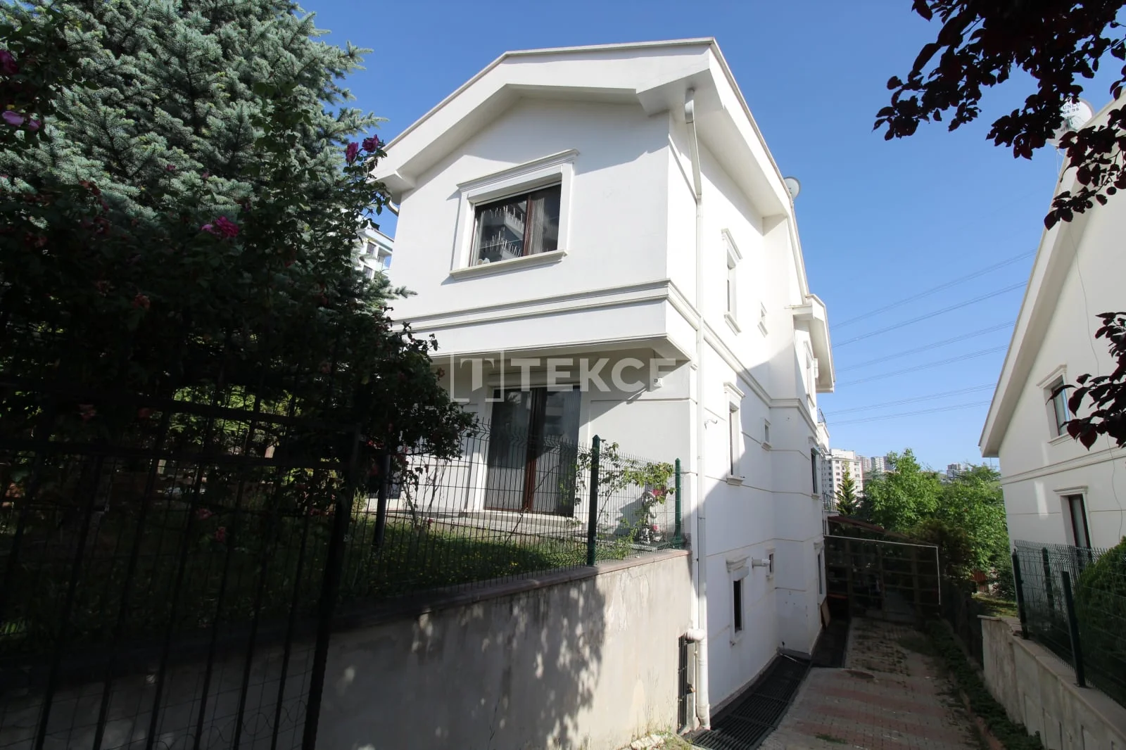 5-Bedroom Villa with Private Garden in Cankaya, Ankara, photo 4