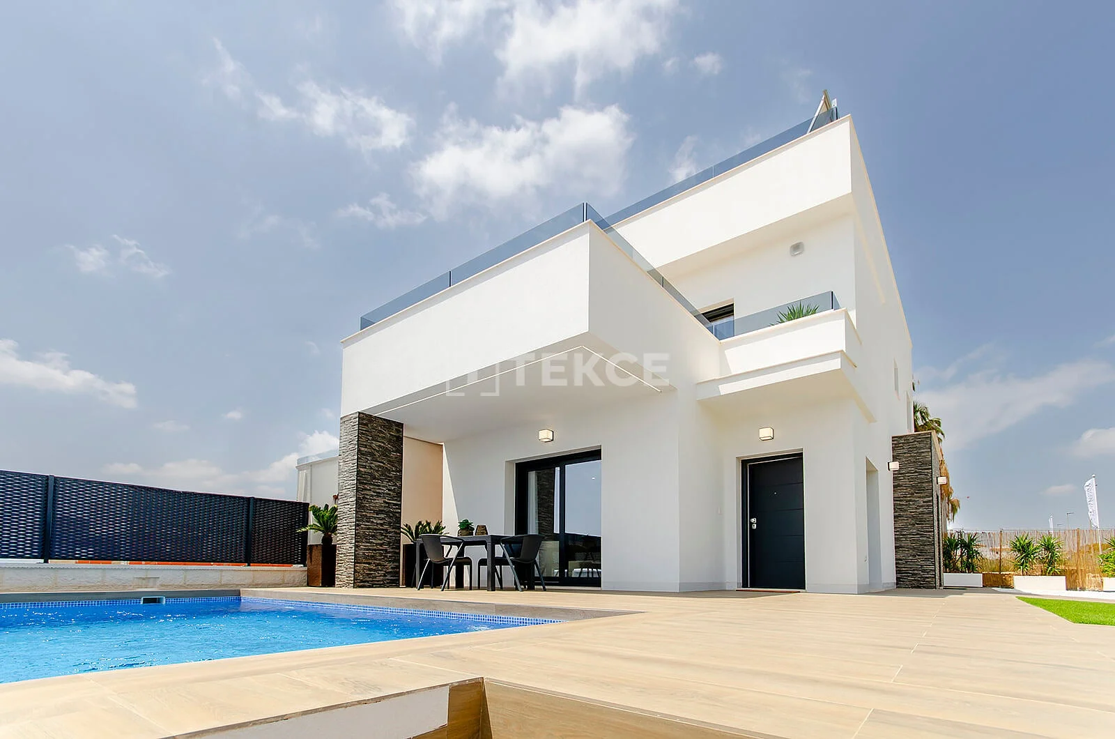 3-Bedroom Villa with Private Pool in Bigastro