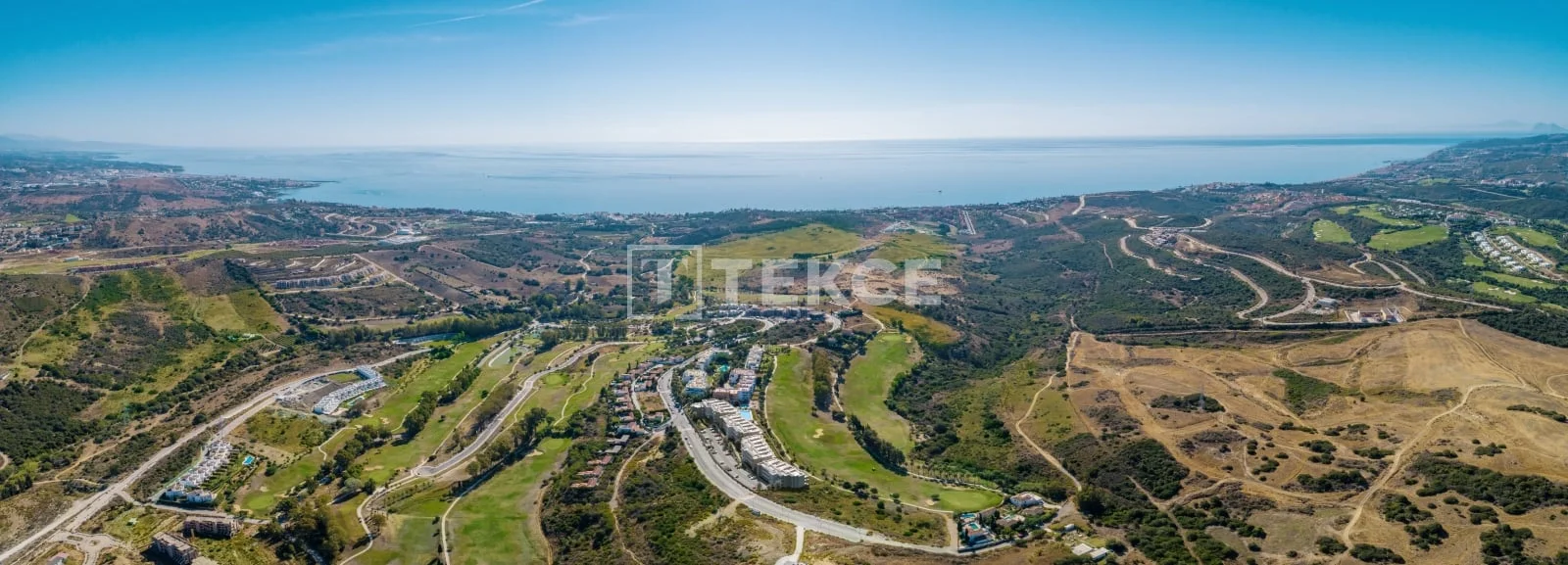 2-Bedroom Apartment with Sea View in Estepona, photo 3