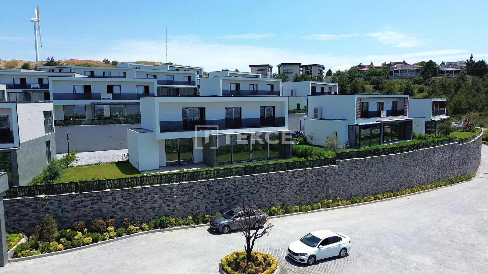 4-Bedroom Villa with Private Garden and Mountain Views in Mudanya, photo 5
