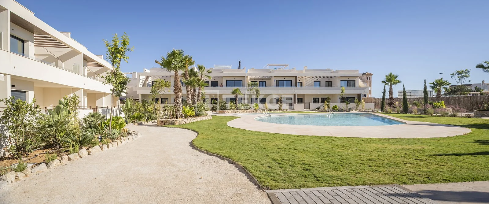 2-Bedroom Penthouse and Apartment with Sea View in Torrevieja, photo 5
