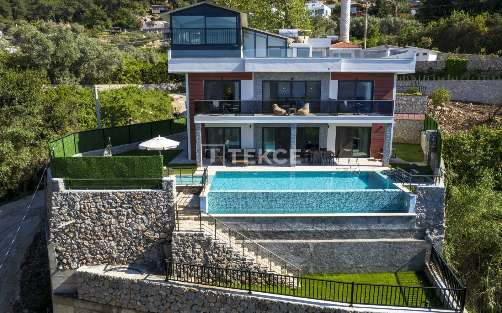 4-Bedroom Villa with Sea View in Fethiye, photo 3