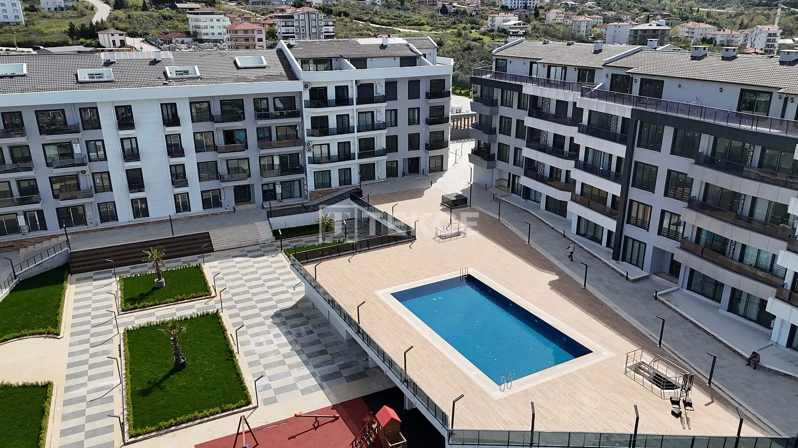 2-Bedroom Apartment with Sea View in Cinarcik, Turkey, photo 4