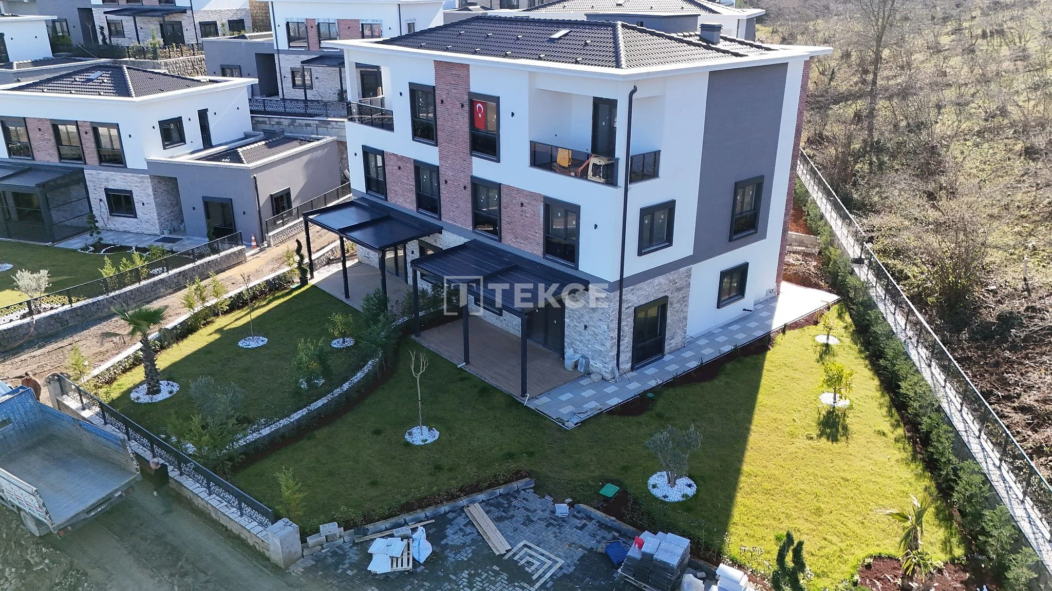 4-Bedroom Villa with Sea View in Trabzon, photo 3