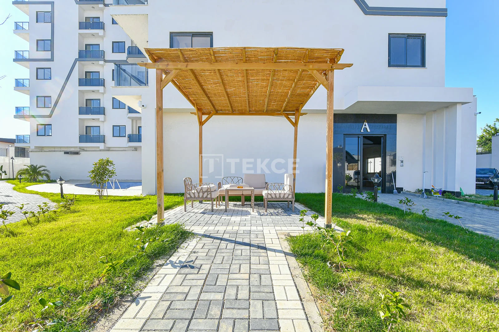 1-Bedroom Apartment with Mountain and City Views in Alanya, photo 5