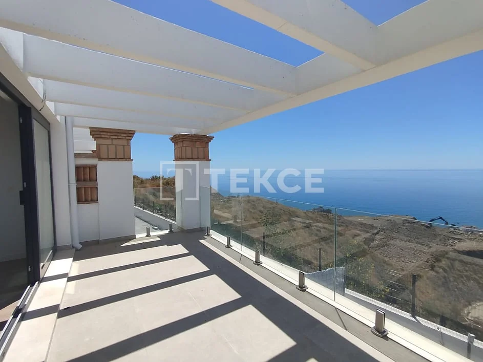 2-Bedroom Townhouse with Sea View in Torrox, photo 4