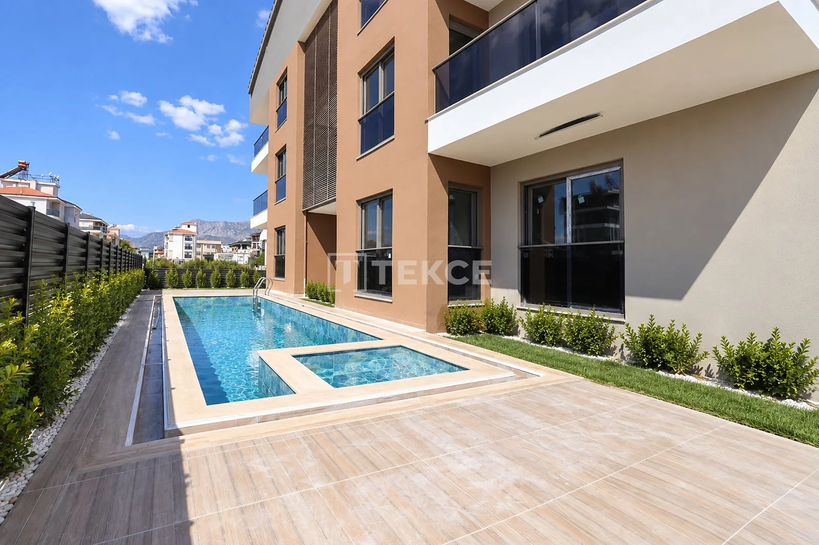 Commercial Building with 12 Bedrooms in Dosemealti, Antalya, photo 5