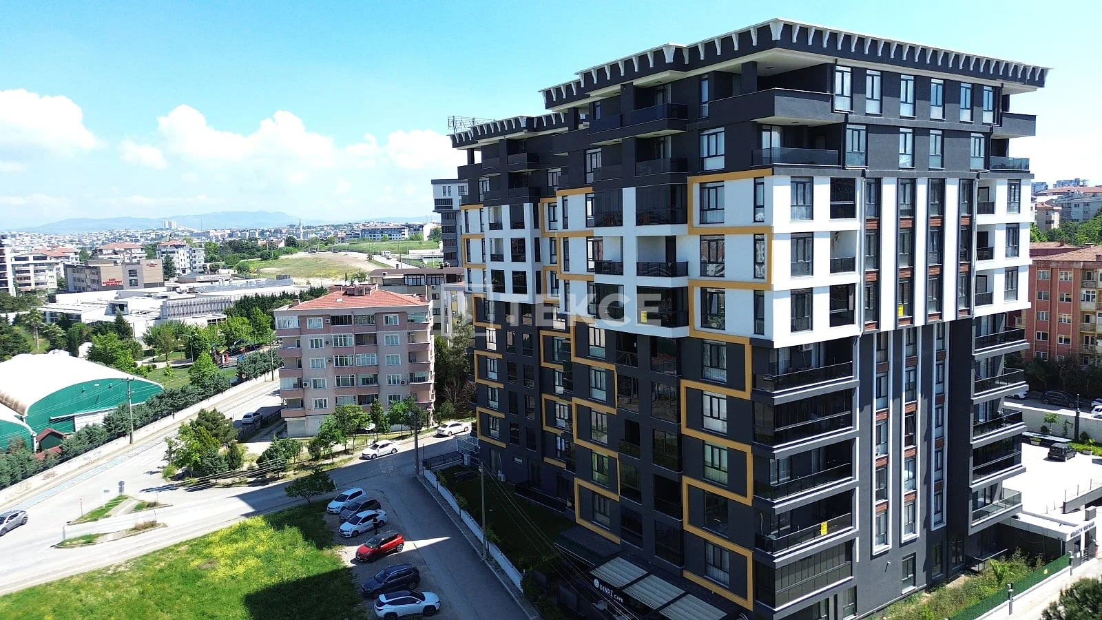 5-Bedroom Apartment with Smart Home in Nilüfer, Izmir