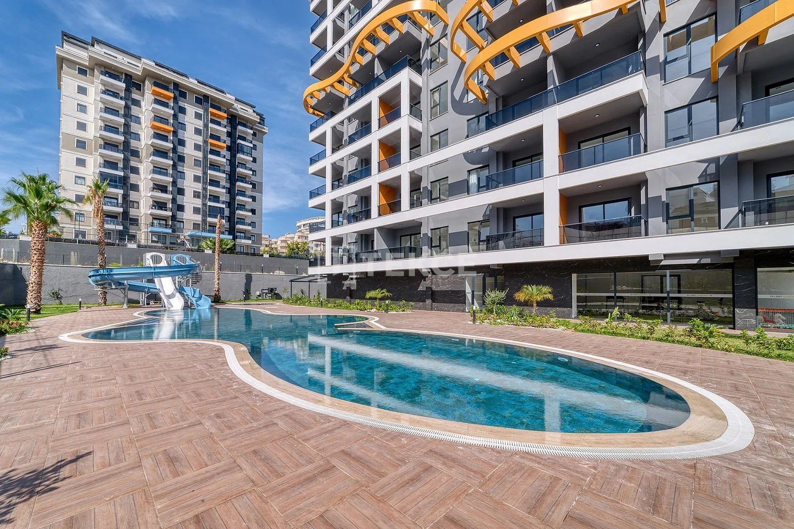 1-Bedroom Penthouse and Apartment with Sea View in Avsallar, Alanya, photo 4