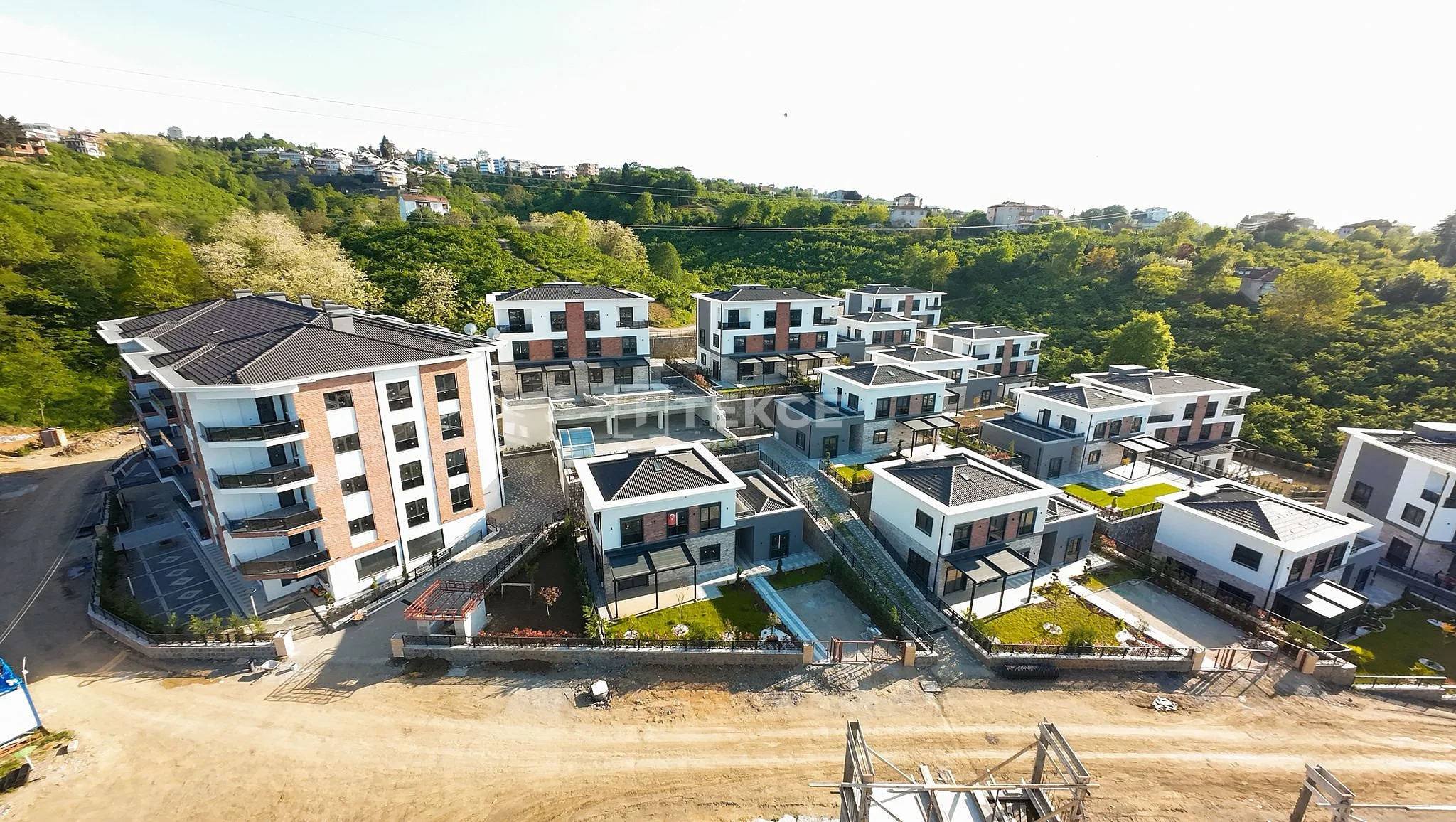 4-Bedroom Villa with Sea View in Trabzon