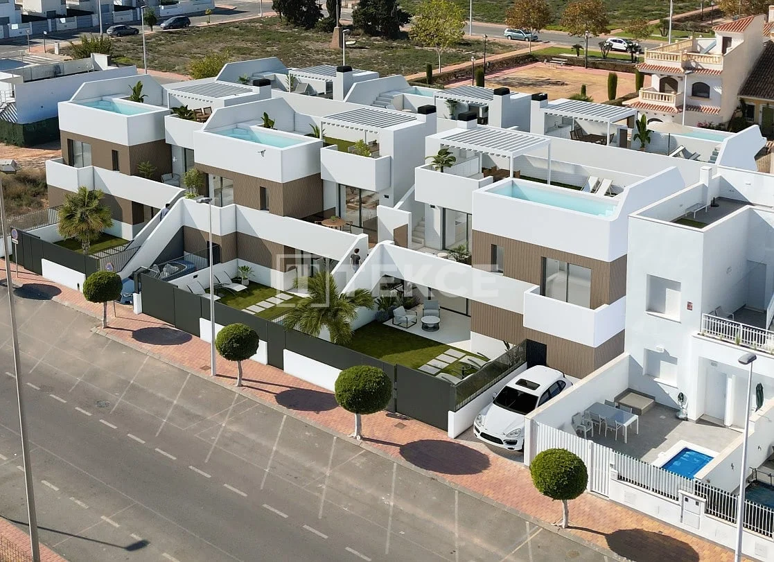 3-Bedroom Apartment with Private Pool in San Pedro del Pinatar