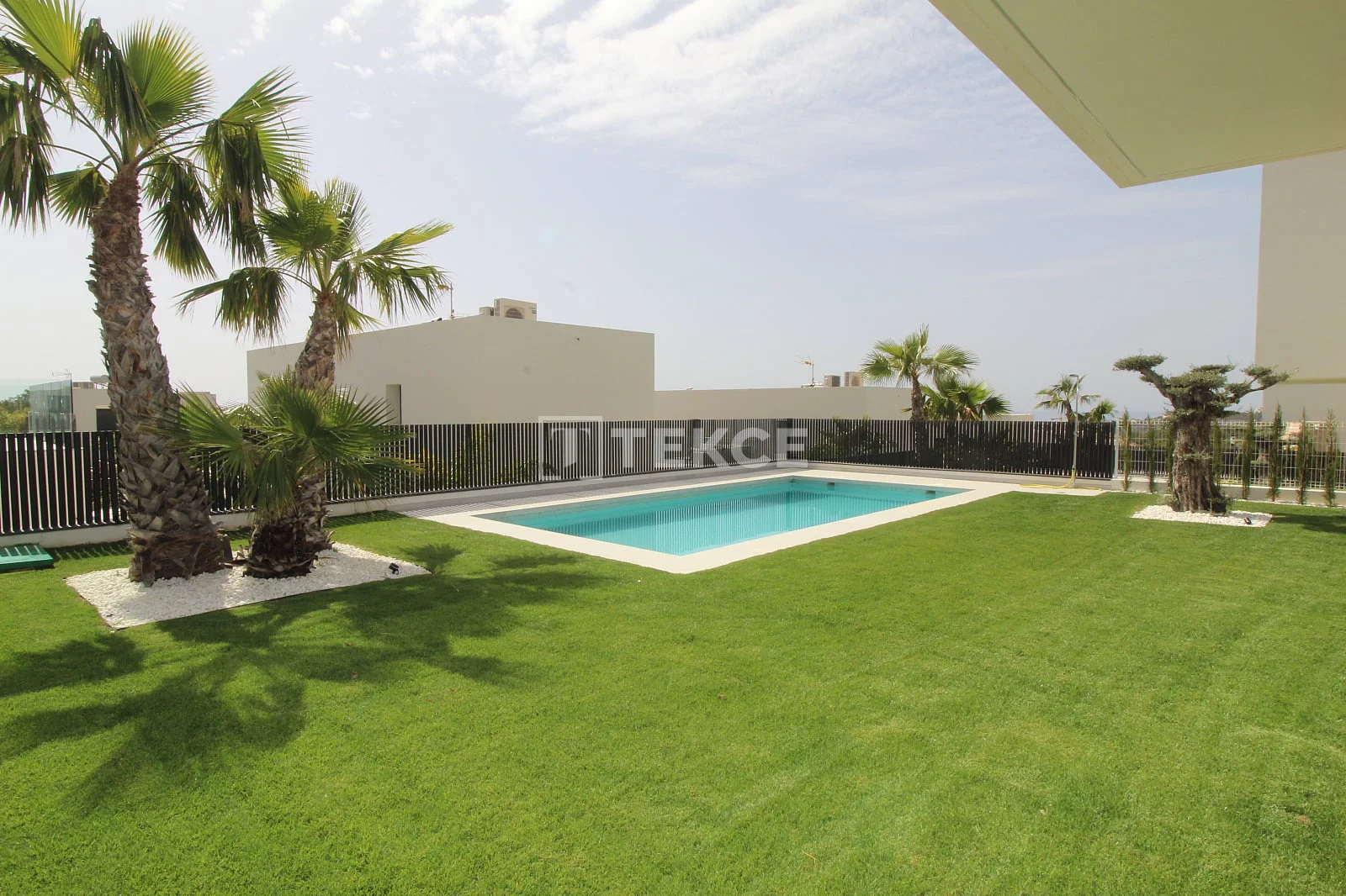 3-Bedroom Villa with Private Pool and Sea View in Finestrat, photo 4