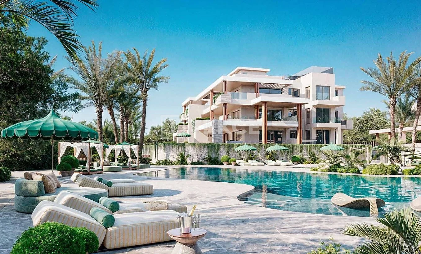 6-Bedroom Villa with Private Pool and Sea View in Estepona, photo 3