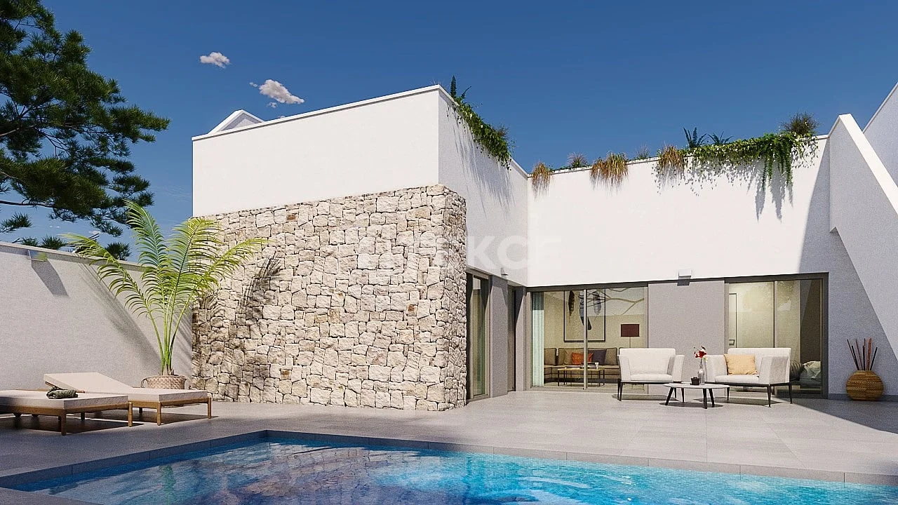 3-Bedroom Villa with Private Pool in Pilar de la Horadada