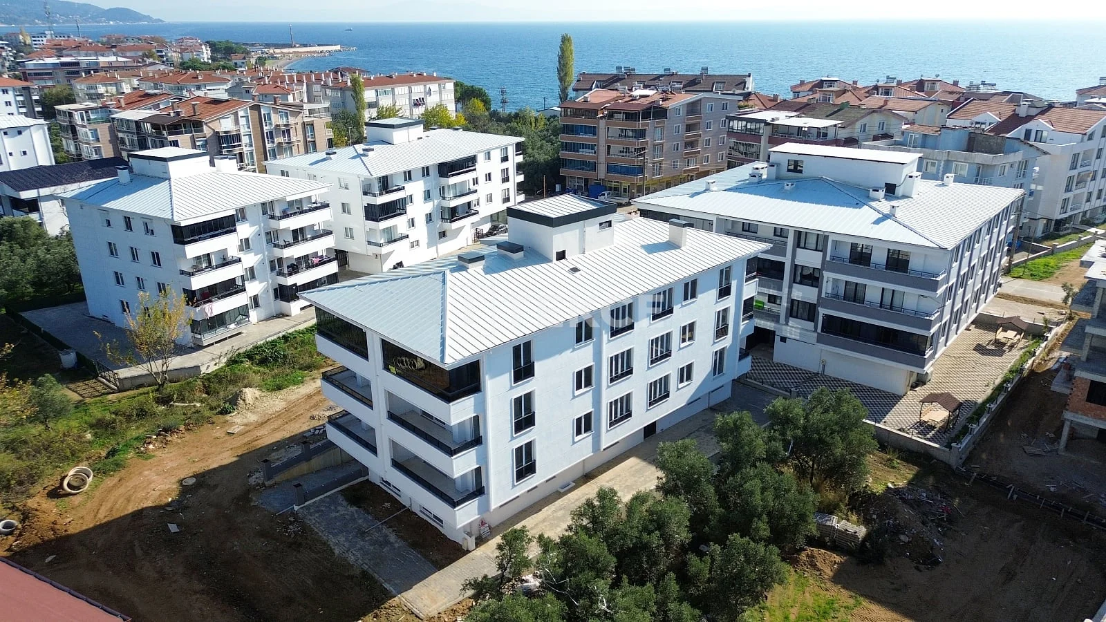 2-Bedroom Apartment with Sea View and Parking in Armutlu, Alanya