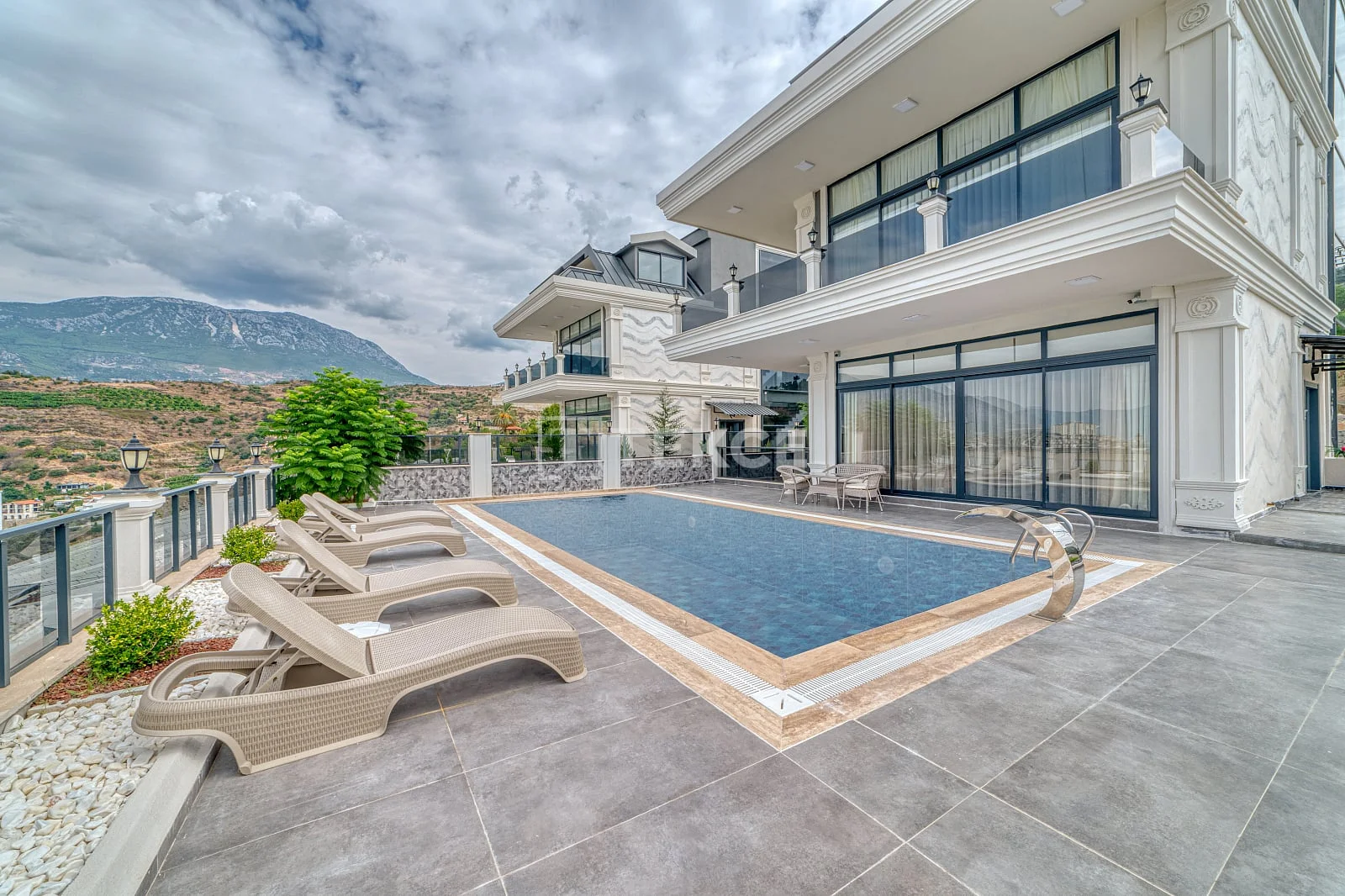 4-Bedroom (6-Room) Villa with Smart Home and Private Pool in Kargicak, Alanya, photo 4