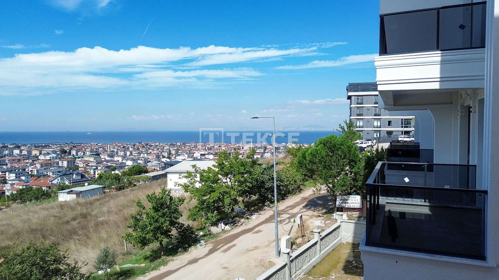 2-Bedroom Apartment with Sea View in Cifitlikköy, Istanbul