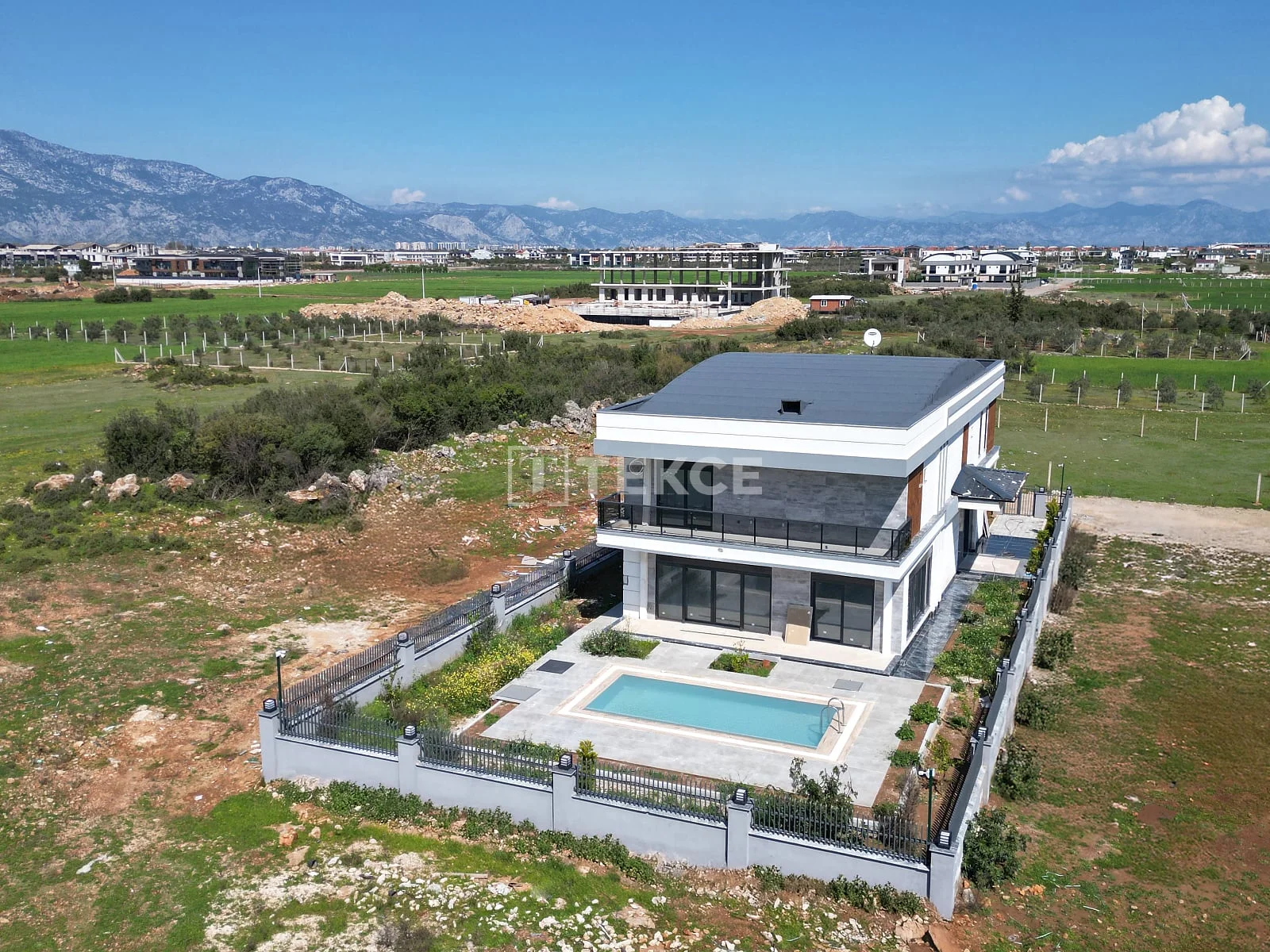 6-Bedroom Villa with Private Pool in Dosemealti, Antalya, photo 4