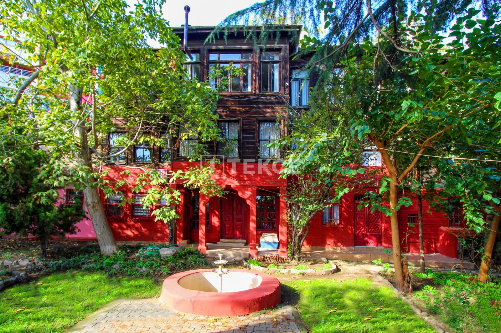 12-Bedroom Historic Mansion with Bosphorus and Sea Views in Fatih, Istanbul