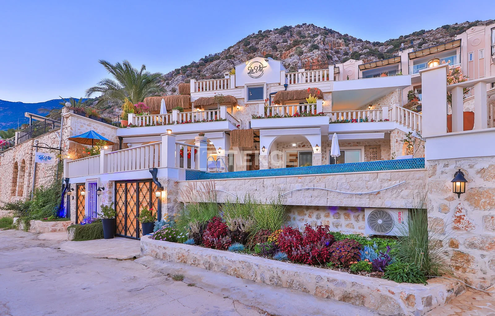 5-Bedroom Villa with Private Pool and Sea View in Kas, Antalya, photo 3