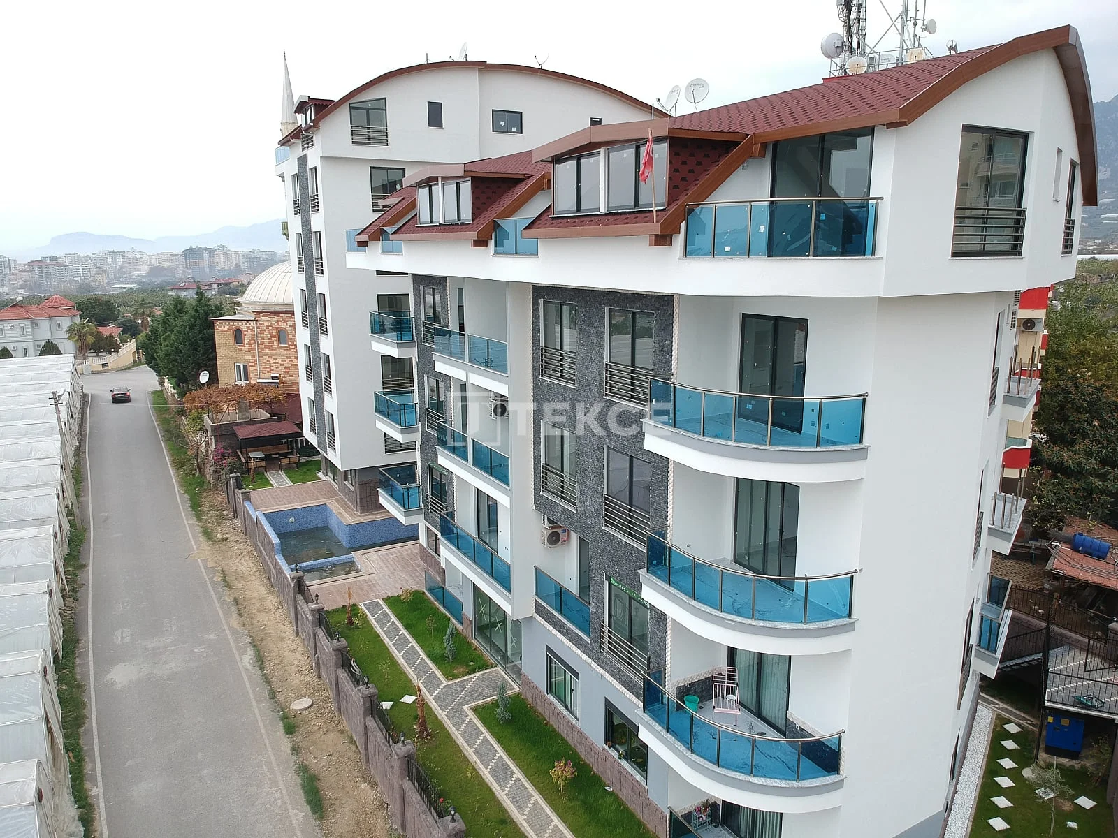 4-Bedroom (5-Room) Penthouse and Apartment with Sea View in Mahmutlar, Alanya, photo 5