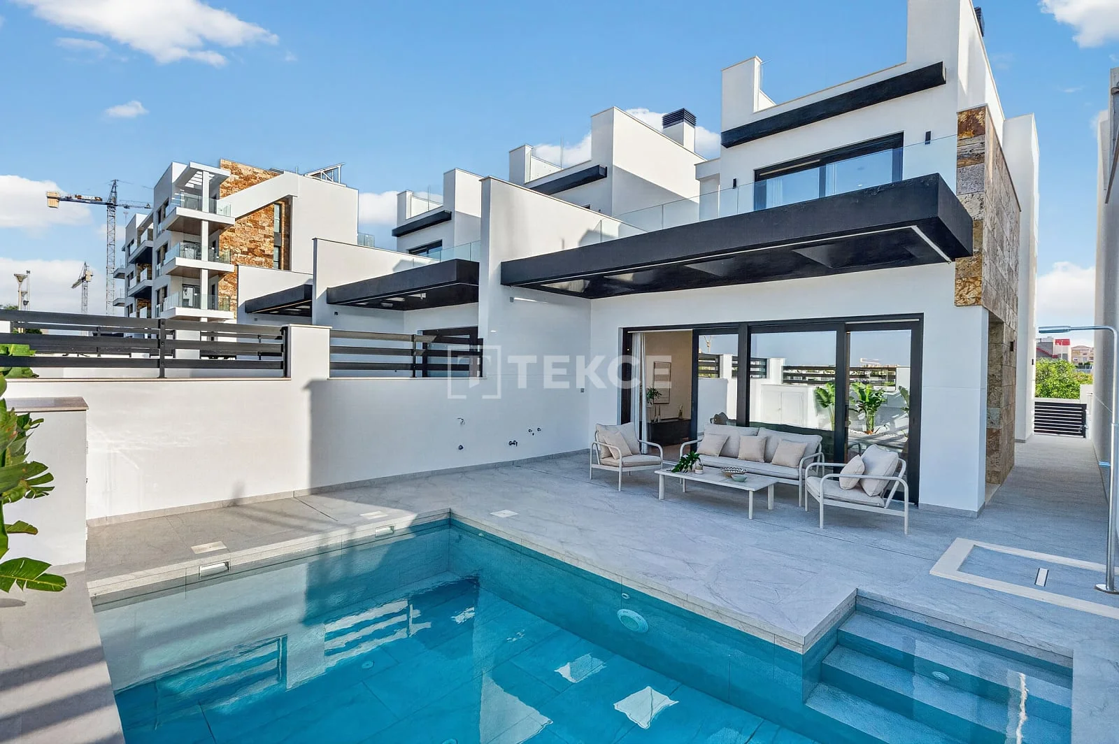 3-Bedroom Villa with Private Pool in Torrevieja