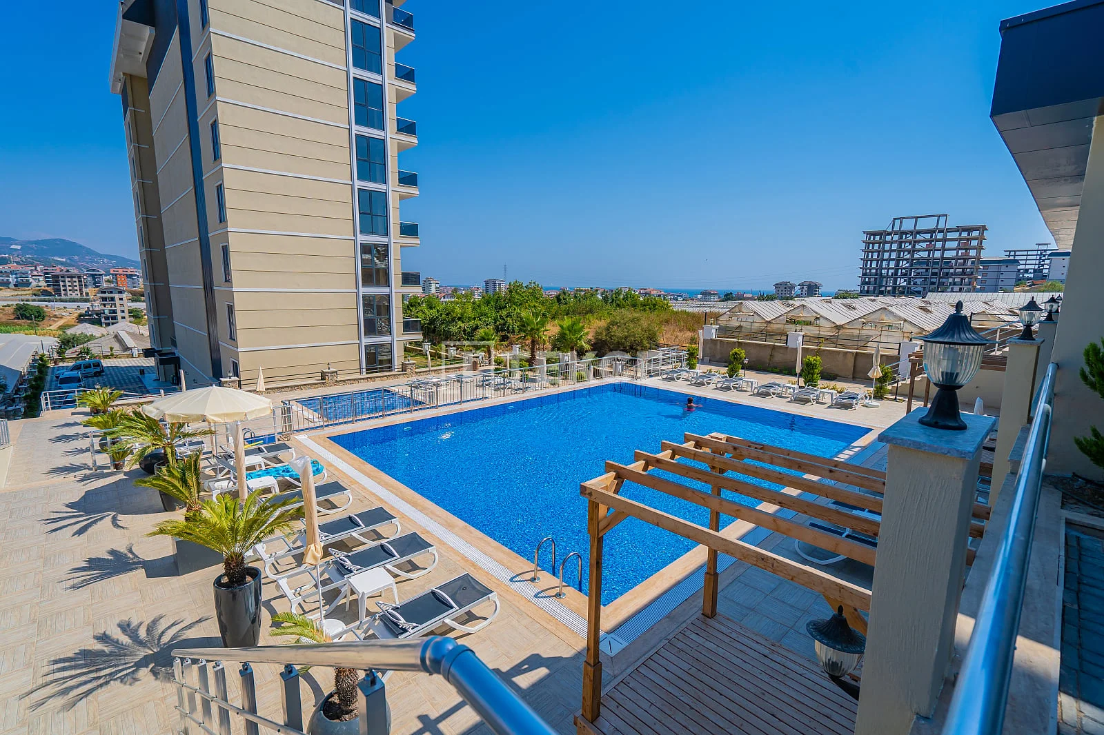 Penthouse and Apartments with Sea View in Alanya
