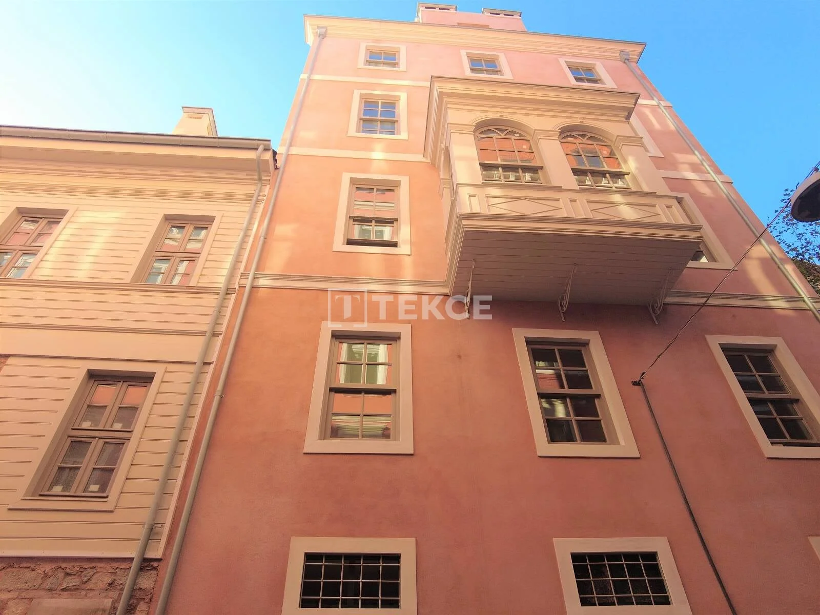 2-Bedroom Apartment with Sea and City Views in Beyoglu, Istanbul, photo 3