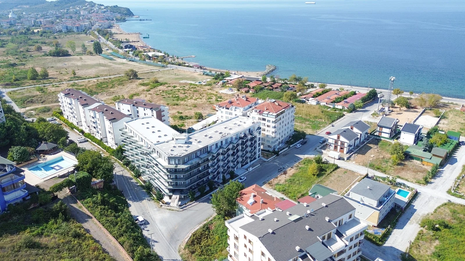 1-Bedroom Apartment with Sea View in Cinarcik, Turkey, photo 5