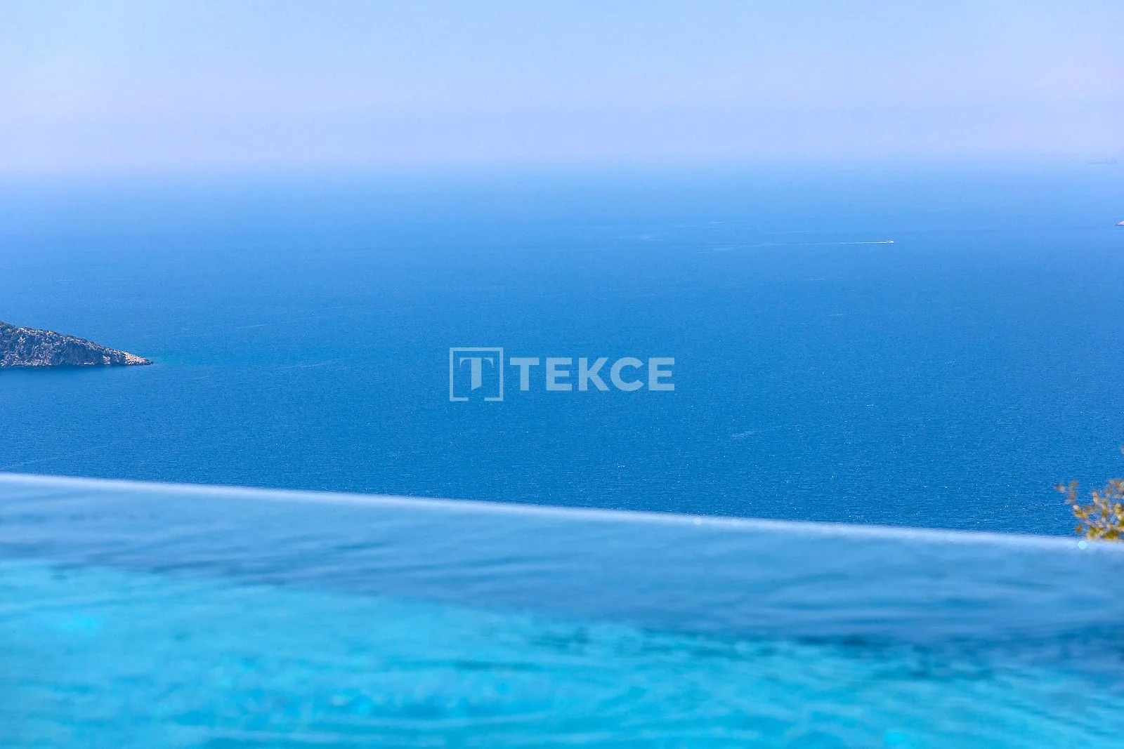 5-Bedroom Villa with Private Pool and Sea View in Kas, Antalya, photo 3