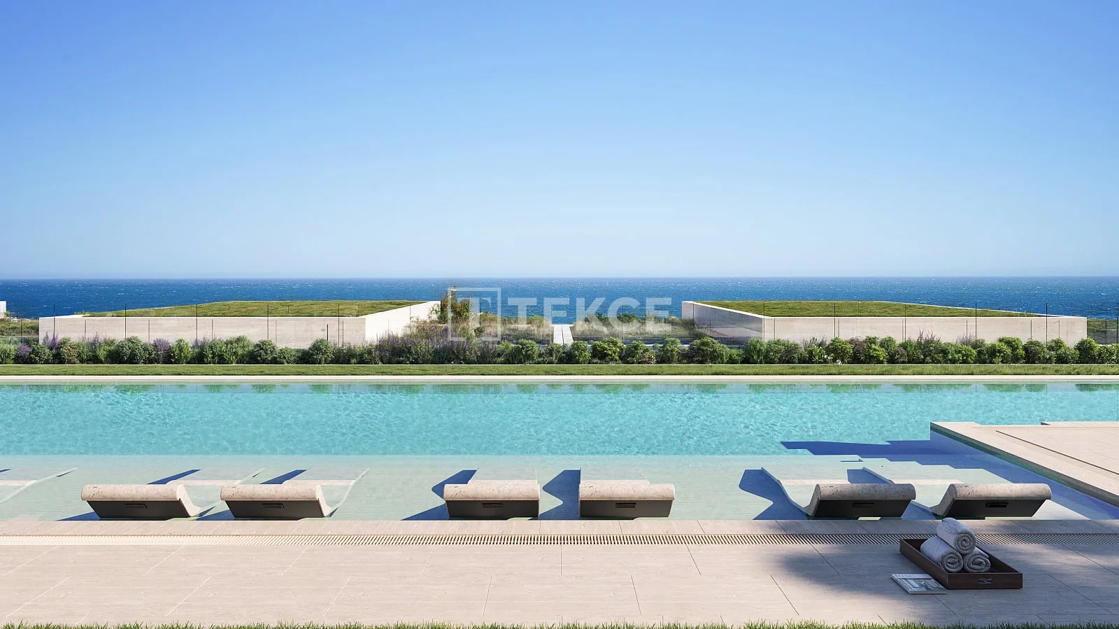 3-Bedroom Penthouse with Sea View in Manilva