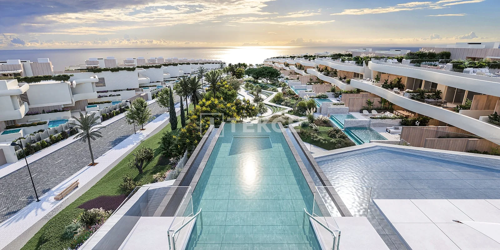 3-Bedroom Apartment with Private Pool and Garden on the Beach in Marbella