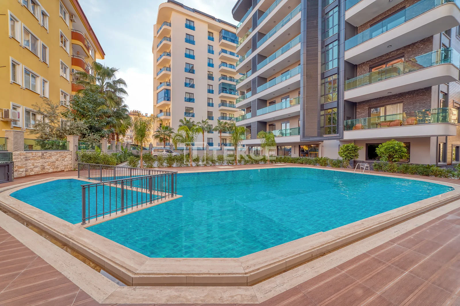 1-Bedroom Apartment with Sea and City Views in Alanya