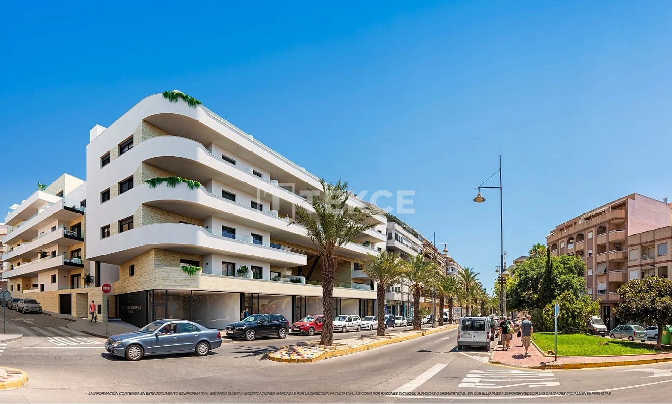 3-Bedroom Penthouse and Apartment with Pool in Torrevieja