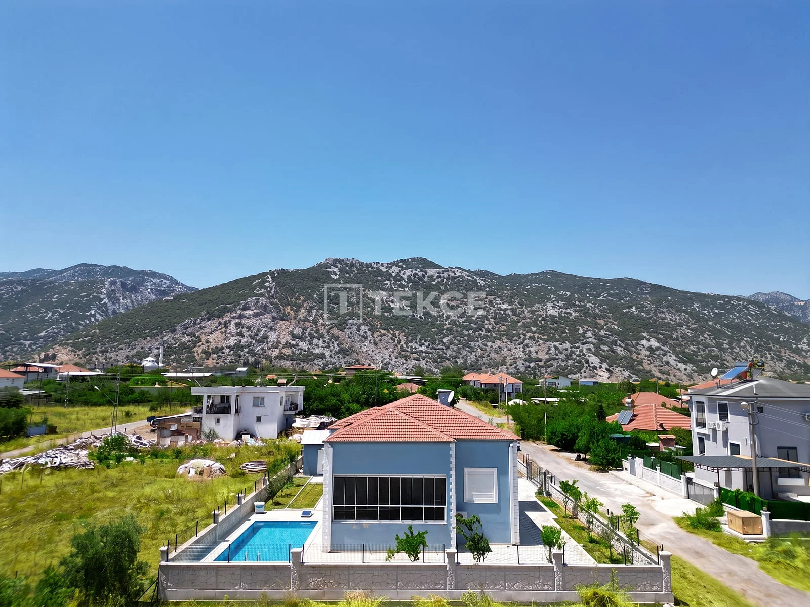 3-Bedroom Villa with Private Pool and Mountain Views in Dosemealti