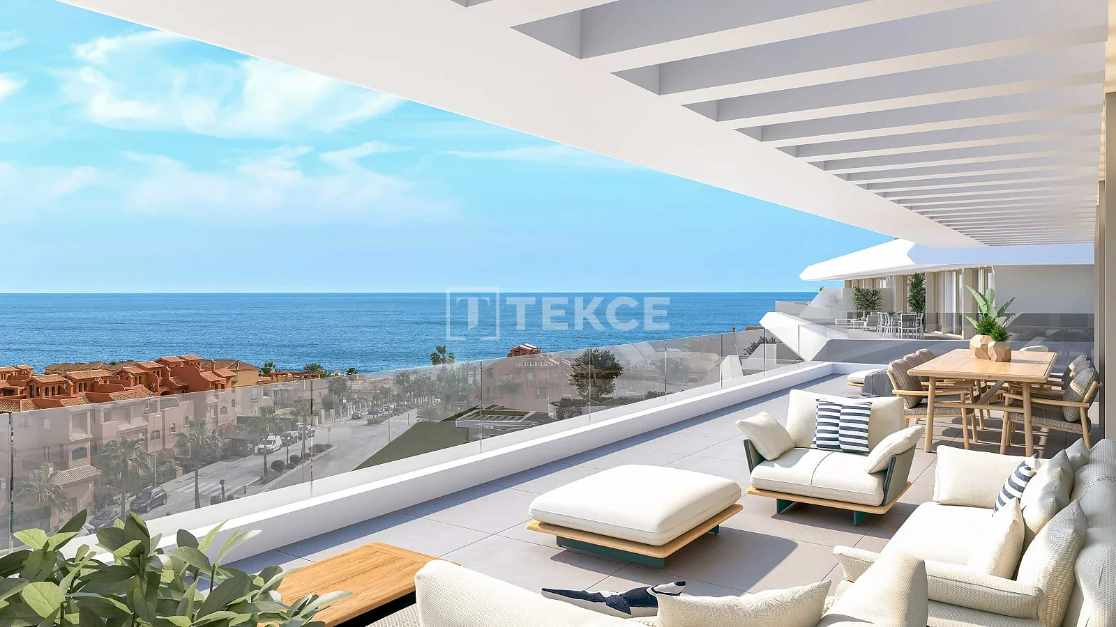 3-Bedroom Penthouse with Sea View in Estepona, photo 2