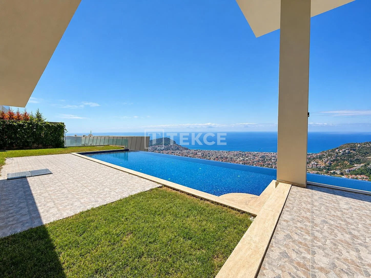 4-Bedroom Villa with Sea and City Views in Alanya, photo 2