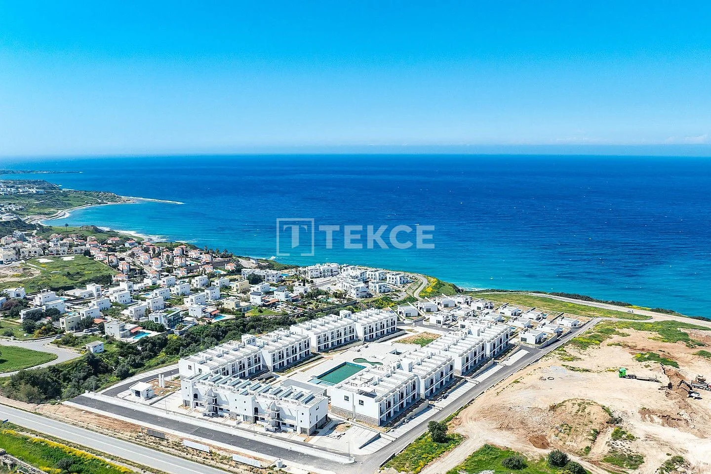 1-Bedroom Apartment with Sea View in Famagusta, photo 2