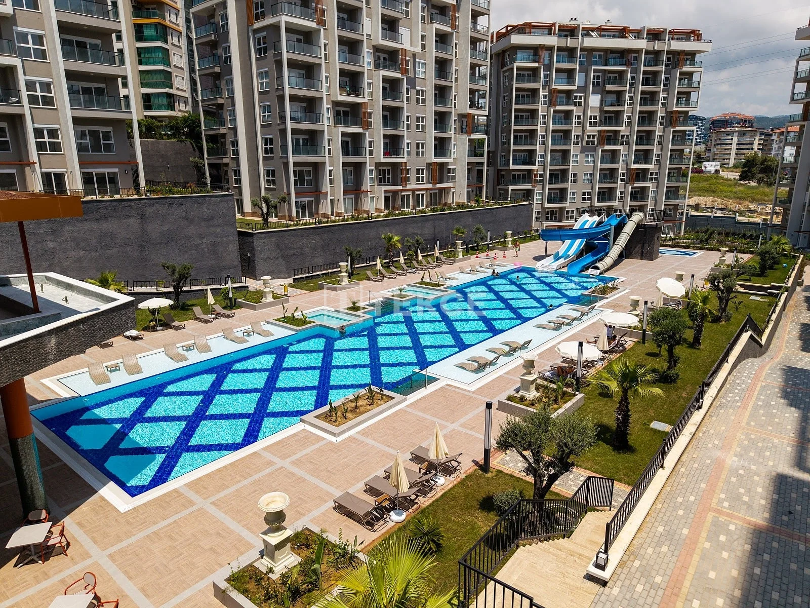 2-Bedroom Apartment with Sea View in Avsallar, Alanya