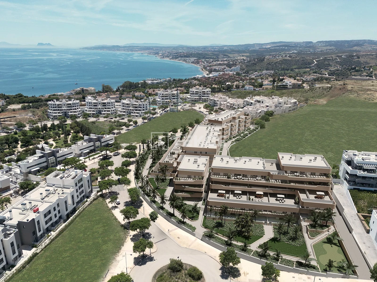 4-Bedroom Apartment with Sea View in Estepona, photo 4