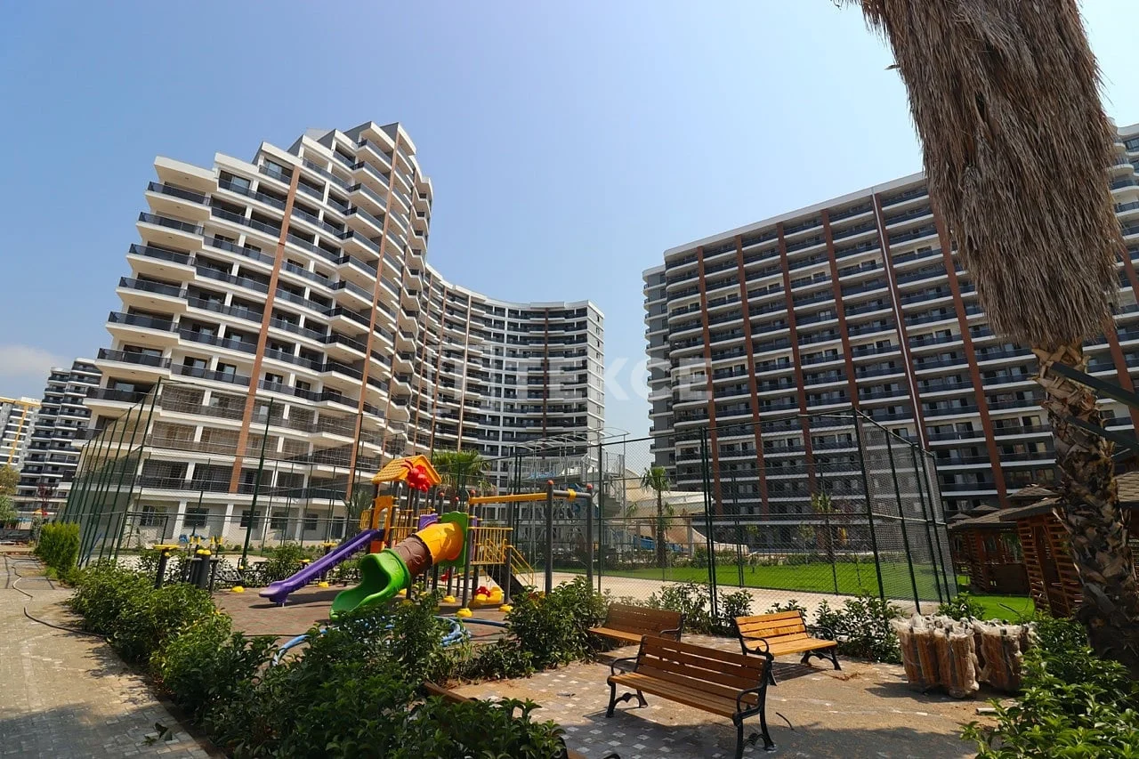 1-Bedroom Apartment with Sea View in Mersin, photo 2